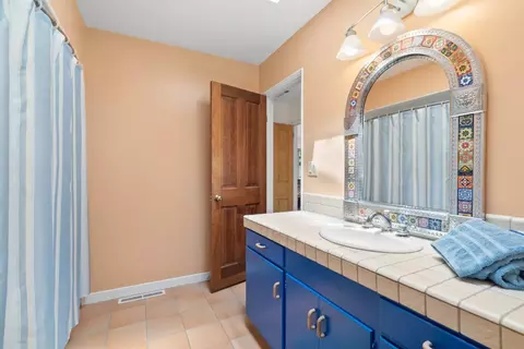 Bath - 215 Lamanda Dr, Aptos, CA 95003 photo 1 of 4