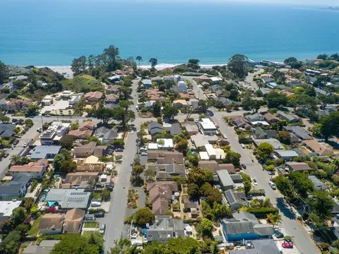 View/Area - 215 Lamanda Dr, Aptos, CA 95003 photo 2 of 3