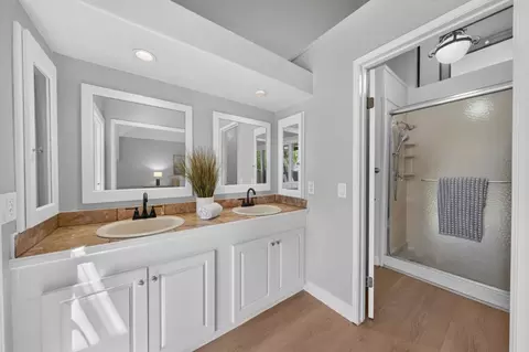 Bath - 402 Sylvan Ave, Mountain View, CA 94041 photo 1 of 5