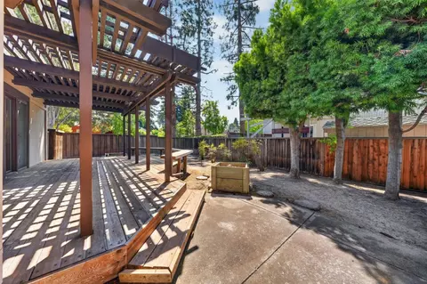 Exterior - 402 Sylvan Ave, Mountain View, CA 94041 photo 19 of 24