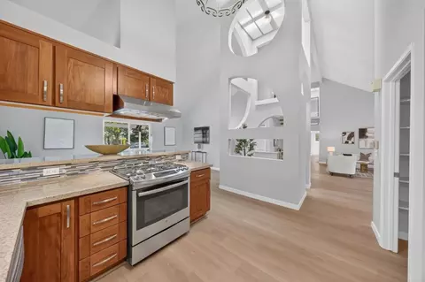 Kitchen - 402 Sylvan Ave, Mountain View, CA 94041 photo 2 of 6