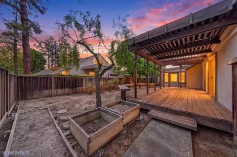 Exterior - 402 Sylvan Ave, Mountain View, CA 94041 photo 14 of 24