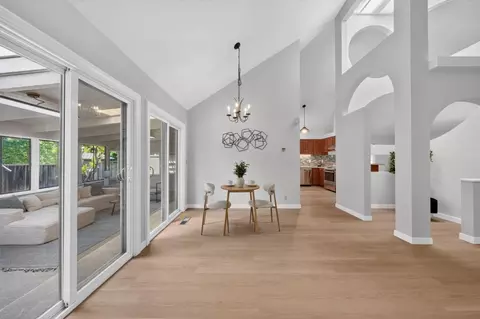 Dining - 402 Sylvan Ave, Mountain View, CA 94041 photo 1 of 9
