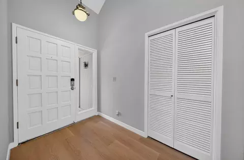 Entry Way - 402 Sylvan Ave, Mountain View, CA 94041 photo 4 of 4