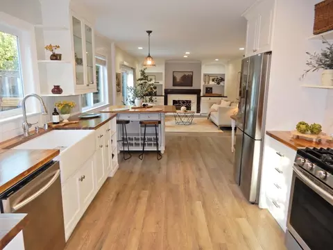 Kitchen - 819 Cumberland Dr, Gilroy, CA 95020 photo 3 of 3