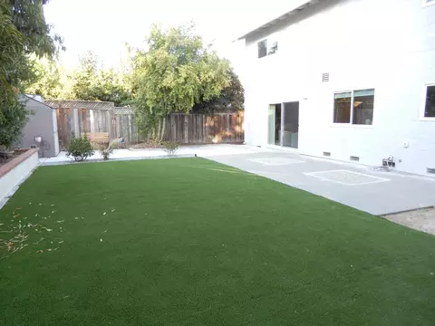 Exterior - 819 Cumberland Dr, Gilroy, CA 95020 photo 6 of 8