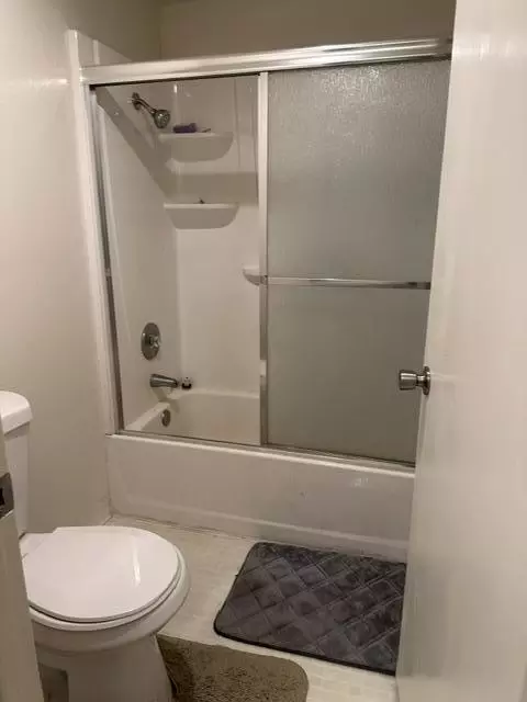 Bath - 46666 Winema Cmn, Fremont, CA 94539 photo 2 of 3