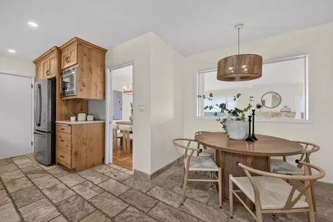 Dining - 172 Shoreview Ave, Pacifica, CA 94044 photo 2 of 3