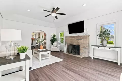 Living - 99 E Hedding St, San Jose, CA 95112 photo 1 of 3