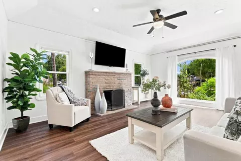Living - 99 E Hedding St, San Jose, CA 95112 photo 3 of 3