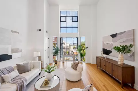 Living - 3375 17th St 311, San Francisco, CA 94110 photo 2 of 3