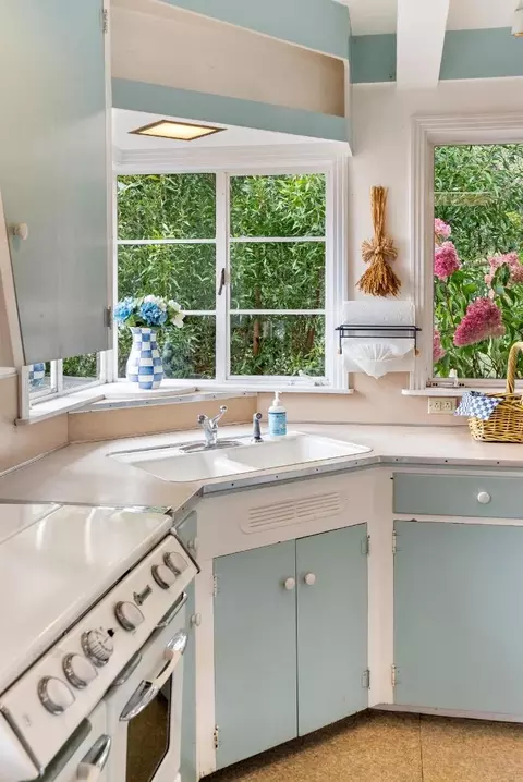 Kitchen - 0 3rd Avenue 2 Ne Mission St, Carmel, CA 93921 photo 5 of 9