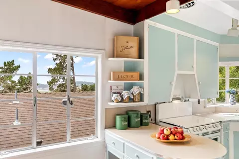 Kitchen - 0 3rd Avenue 2 Ne Mission St, Carmel, CA 93921 photo 4 of 9