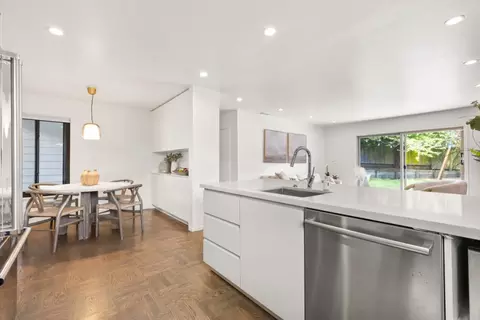 Kitchen - 1096 Valencia Way, Pacifica, CA 94044 photo 9 of 9