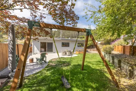 Exterior - 1096 Valencia Way, Pacifica, CA 94044 photo 9 of 10