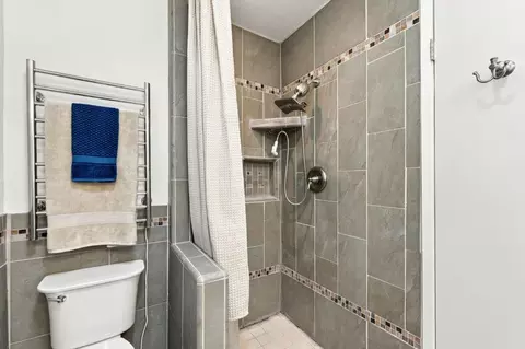 Bath - 1081 N Abbott Ave, Milpitas, CA 95035 photo 4 of 4