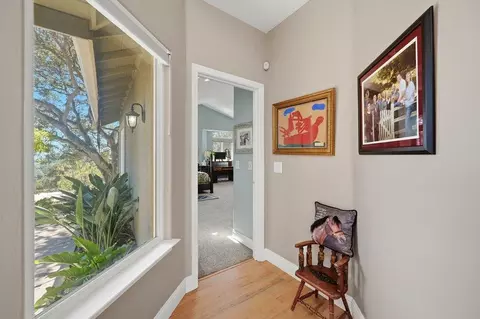Entry Way - 6755 Langley Canyon Rd, Salinas, CA 93907 photo 3 of 7