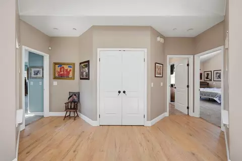 Entry Way - 6755 Langley Canyon Rd, Salinas, CA 93907 photo 2 of 7