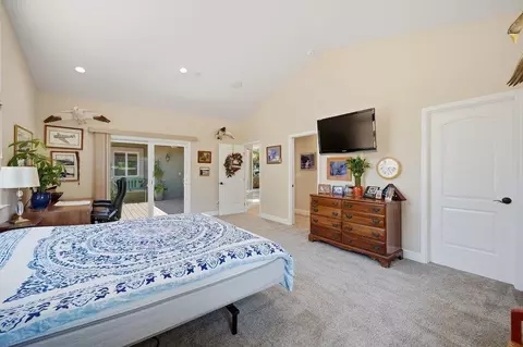 Bedroom - 6755 Langley Canyon Rd, Salinas, CA 93907 photo 6 of 8