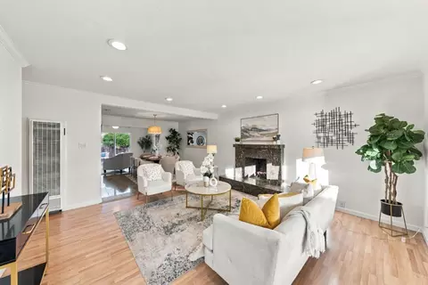 Living - 715 Montezuma Dr, Pacifica, CA 94044 photo 1 of 3