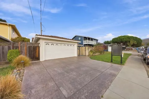 Exterior - 715 Montezuma Dr, Pacifica, CA 94044 photo 1 of 6