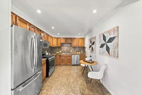 Kitchen - 715 Montezuma Dr, Pacifica, CA 94044 photo 1 of 4