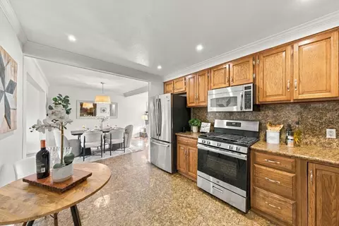 Kitchen - 715 Montezuma Dr, Pacifica, CA 94044 photo 4 of 4