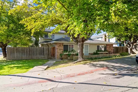5555 Keoncrest Cir, Sacramento, CA 95841