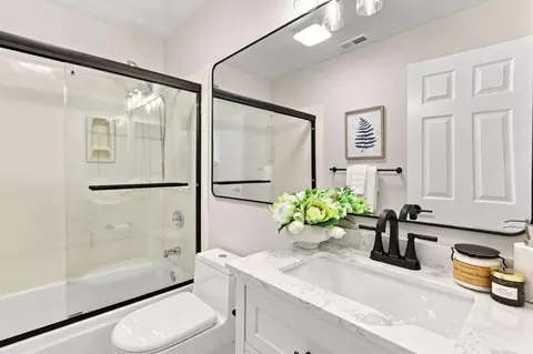 Bath - 7371 Rainbow Dr, Cupertino, CA 95014 photo 4 of 4