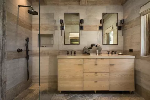Bath - 163 5 Spindrift Rd, Carmel, CA 93923 photo 3 of 3