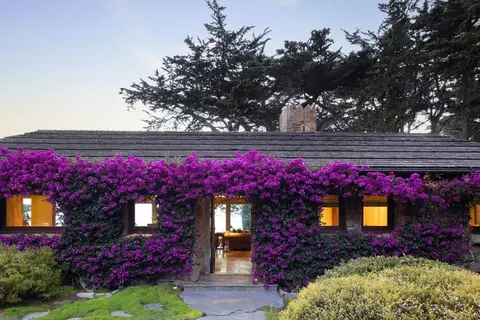 Exterior - 163 5 Spindrift Rd, Carmel, CA 93923 photo 2 of 9
