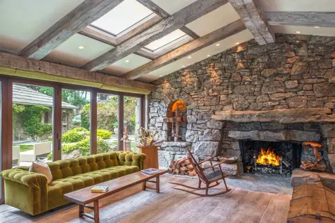 Living - 163 5 Spindrift Rd, Carmel, CA 93923 photo 4 of 4