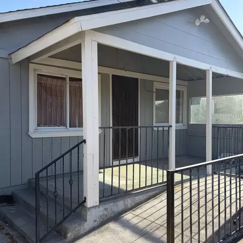 563 A St, Hollister, CA 95023