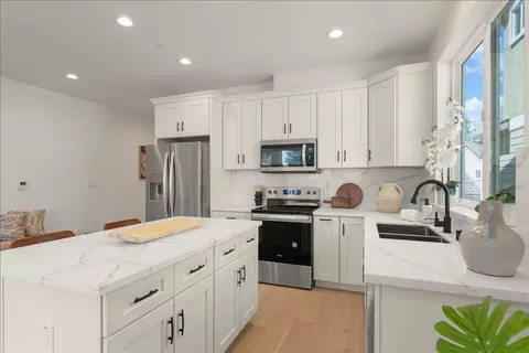 Kitchen - 184 W Rincon Ave, Campbell, CA 95008 photo 3 of 3