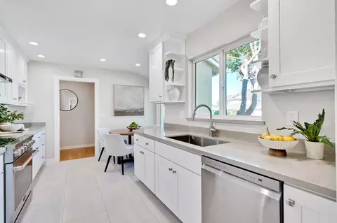 Kitchen - 1680 Fordham Way, Mountain View, CA 94040 photo 2 of 5
