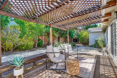 Exterior - 1680 Fordham Way, Mountain View, CA 94040 photo 5 of 10