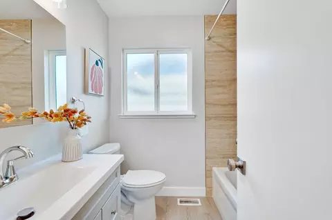 Bath - 1680 Fordham Way, Mountain View, CA 94040 photo 3 of 4