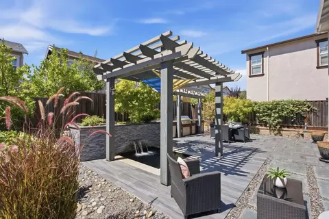 Exterior - 1080 Ruby Way, Gilroy, CA 95020 photo 8 of 14