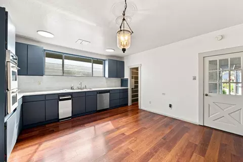Kitchen - 212 E Rincon Ave, Campbell, CA 95008 photo 4 of 6