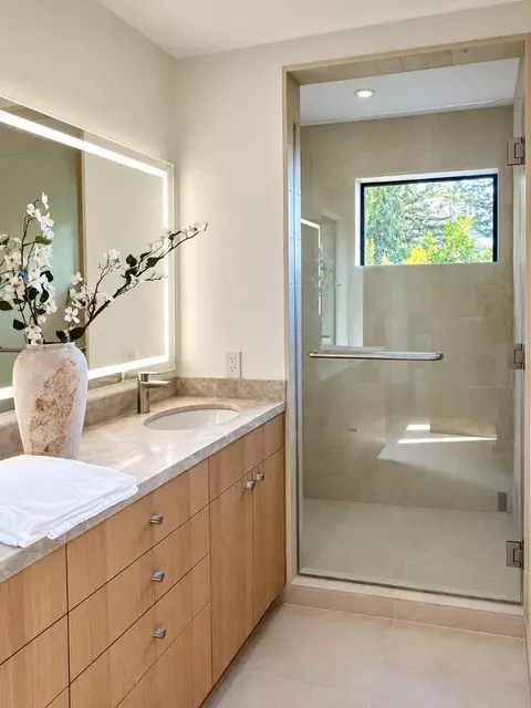 Bath - 231 Spindrift Rd, Carmel, CA 93923 photo 6 of 6