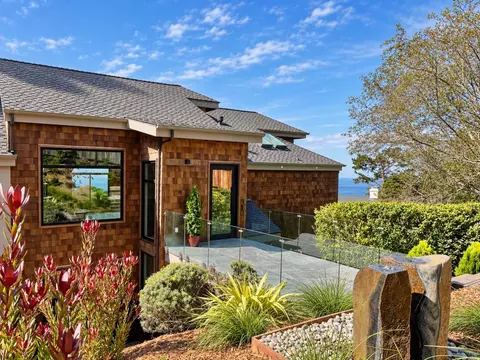 Exterior - 231 Spindrift Rd, Carmel, CA 93923 photo 4 of 4