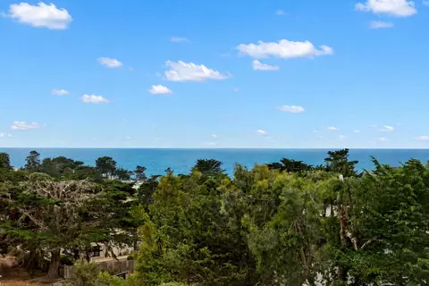 View/Area - 231 Spindrift Rd, Carmel, CA 93923 photo 2 of 8