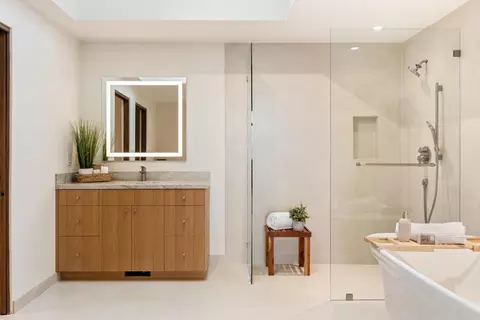 Bath - 231 Spindrift Rd, Carmel, CA 93923 photo 1 of 6