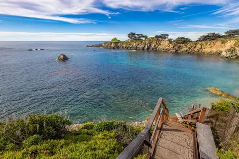View/Area - 231 Spindrift Rd, Carmel, CA 93923 photo 6 of 8