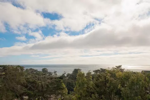 View/Area - 231 Spindrift Rd, Carmel, CA 93923 photo 3 of 8