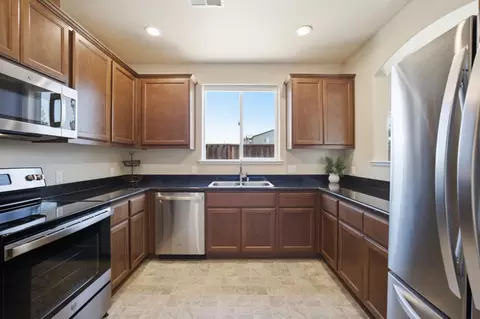 Kitchen - 458 Liberty Ct, Soledad, CA 93960 photo 2 of 3