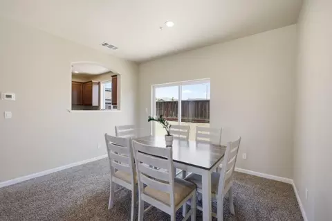 Dining - 458 Liberty Ct, Soledad, CA 93960 photo 2 of 4