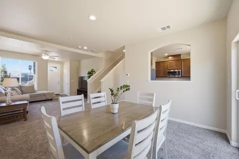 Dining - 458 Liberty Ct, Soledad, CA 93960 photo 4 of 4