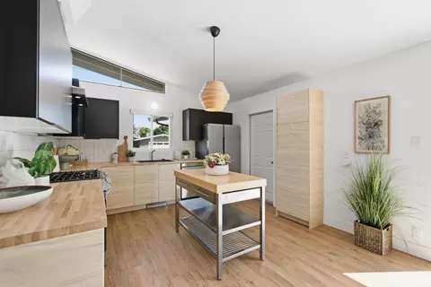 Kitchen - 1633 Juniper St, Livermore, CA 94551 photo 1 of 4