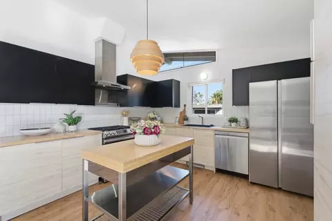 Kitchen - 1633 Juniper St, Livermore, CA 94551 photo 2 of 4